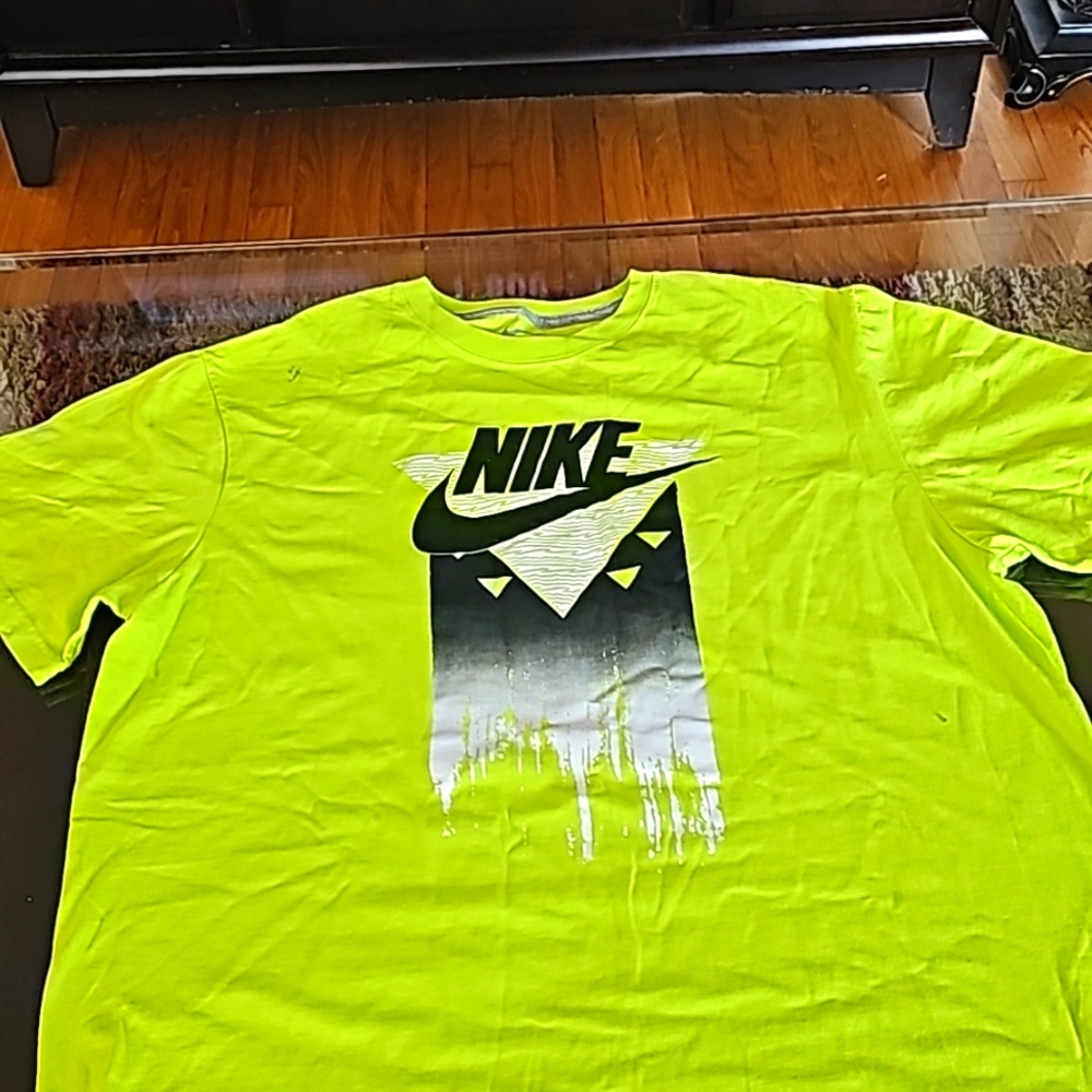 Nike Tee